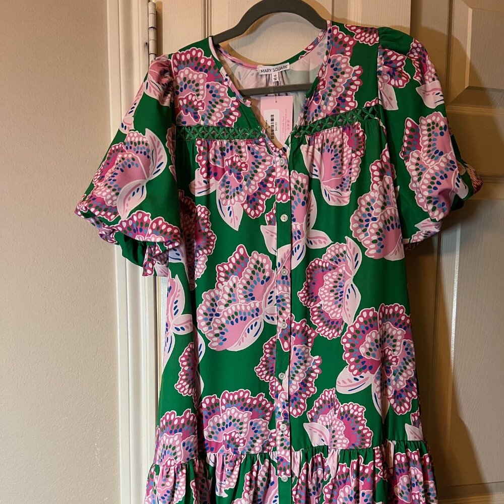 NWT Mary Square Green Floral Print Dress - Medium